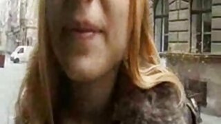 Розпусна ципочка Кеті порно фільми українські Куш робить мінет і отримує масаж обличчя