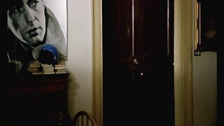 Руда бомба Лорен Філліпс показує свою українське домашне порно попку і трахкає