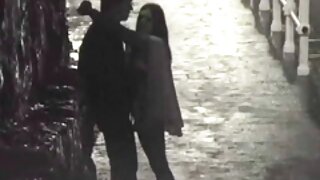 Голодна японська дівчина в рибальських сітках робить твердий мінет для гарячого траха в позі украінське порно онлайн Міша